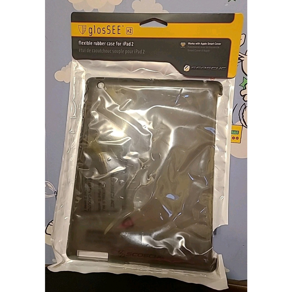 Scosche iPad 2 Flexible Rubber Case Black Includes Screen Protector Smart Cover